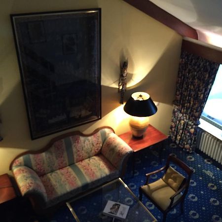 Haus Litzbruck Hotel Dusseldorf Bagian luar foto