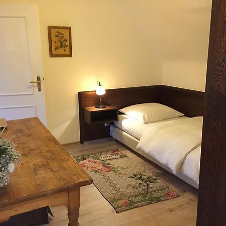 Haus Litzbruck Hotel Dusseldorf Bagian luar foto