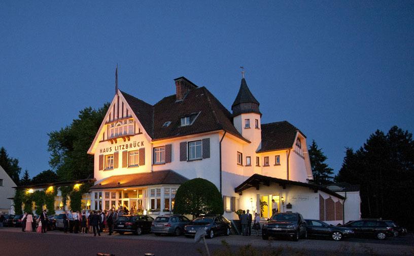 Haus Litzbruck Hotel Dusseldorf Bagian luar foto