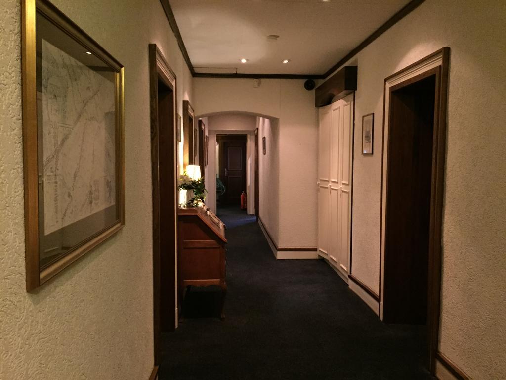 Haus Litzbruck Hotel Dusseldorf Bagian luar foto