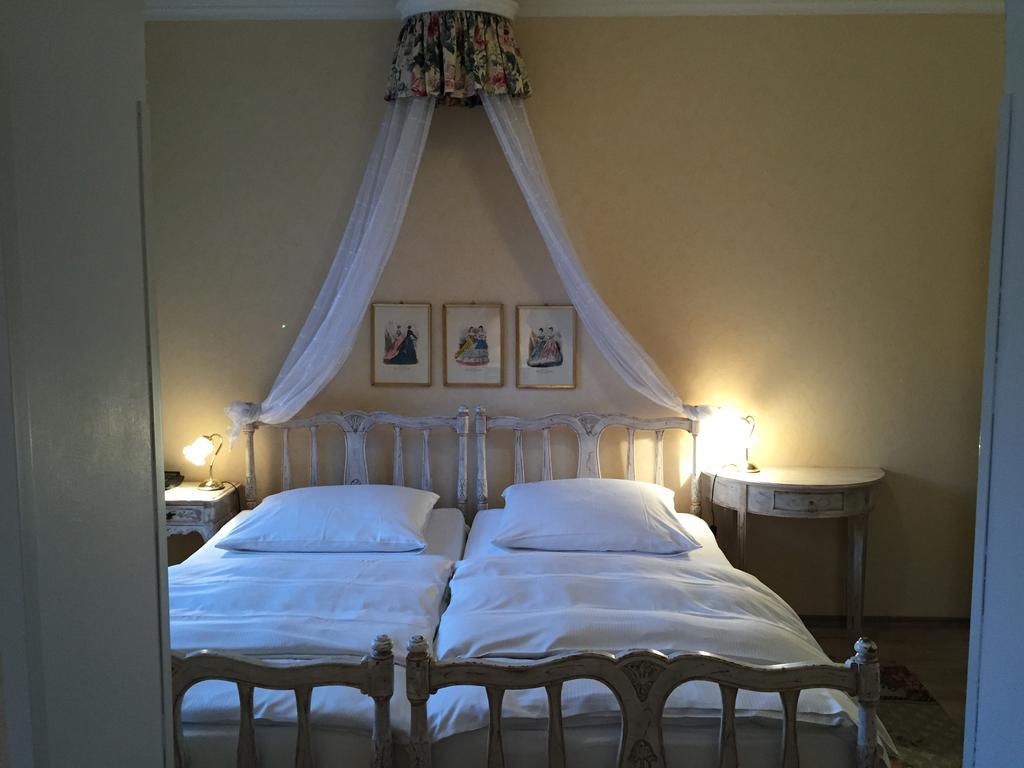 Haus Litzbruck Hotel Dusseldorf Ruang foto