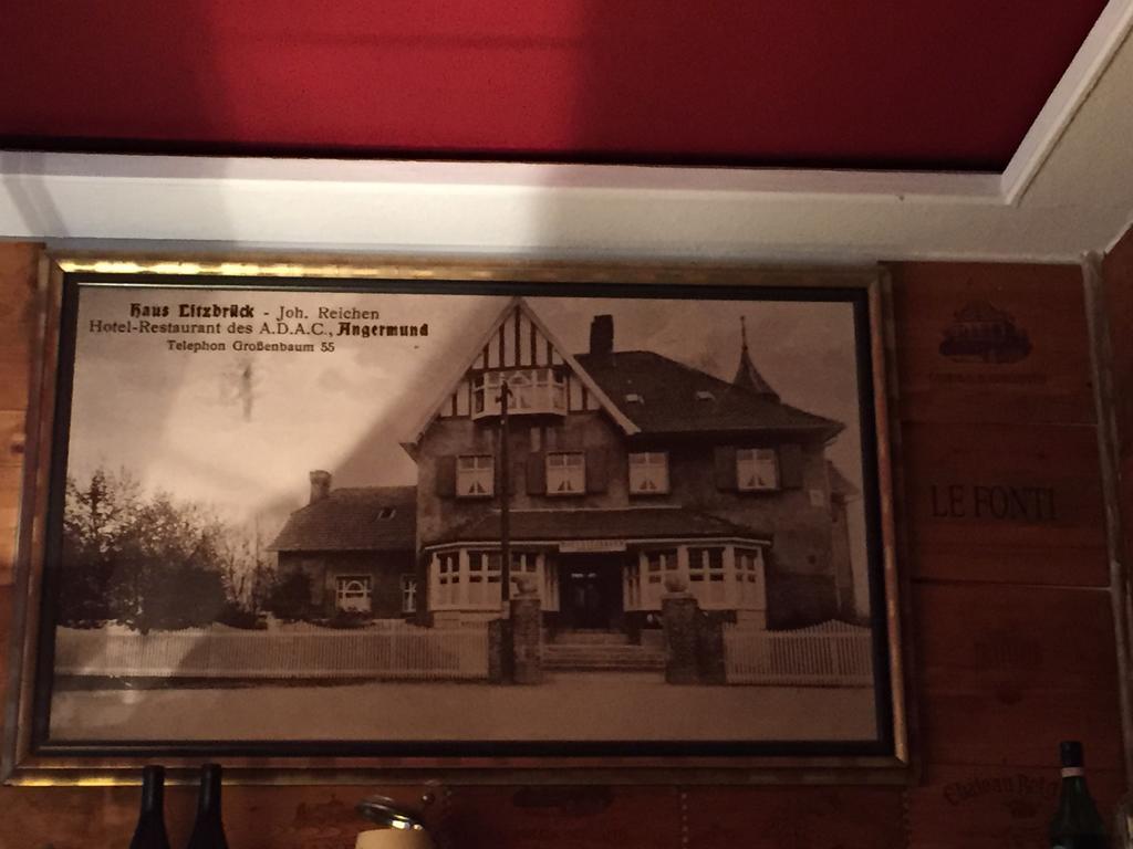 Haus Litzbruck Hotel Dusseldorf Bagian luar foto