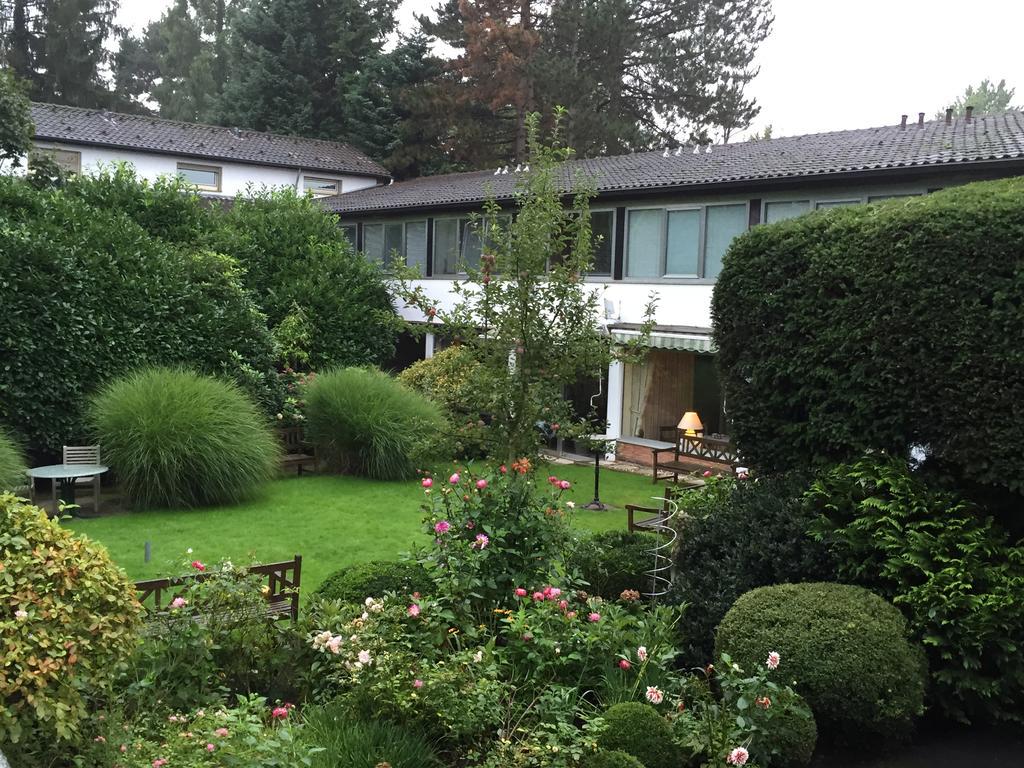 Haus Litzbruck Hotel Dusseldorf Bagian luar foto