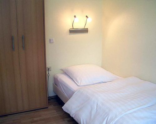 Haus Litzbruck Hotel Dusseldorf Bagian luar foto